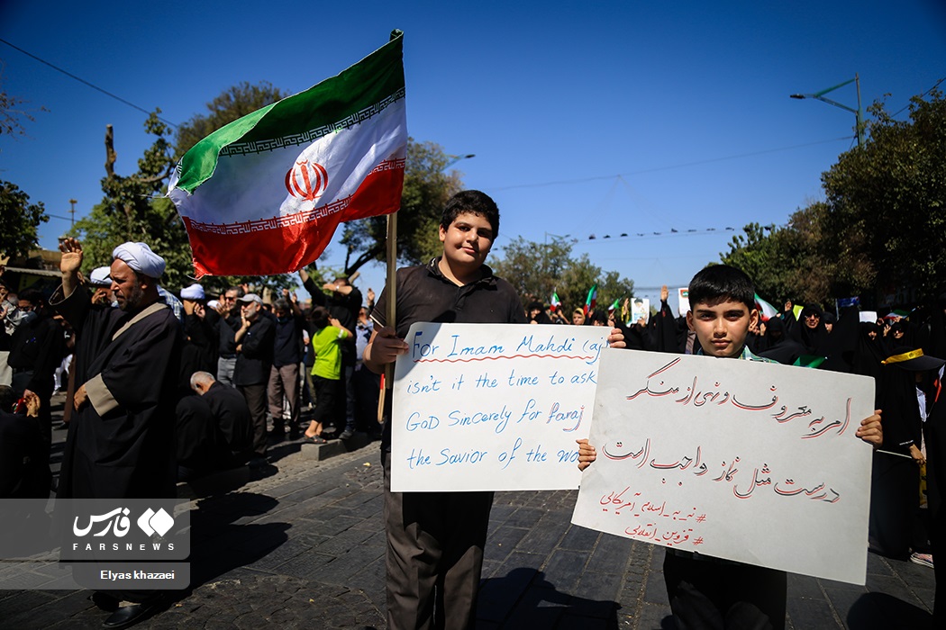 عکس/ نسل دهه هشتاد و نود پای کار انقلاب