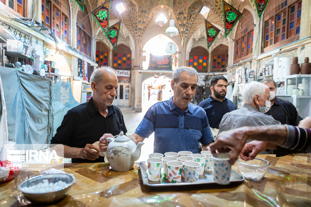 عکس/ عزاداری ۲۸ صفر در بازار تهران