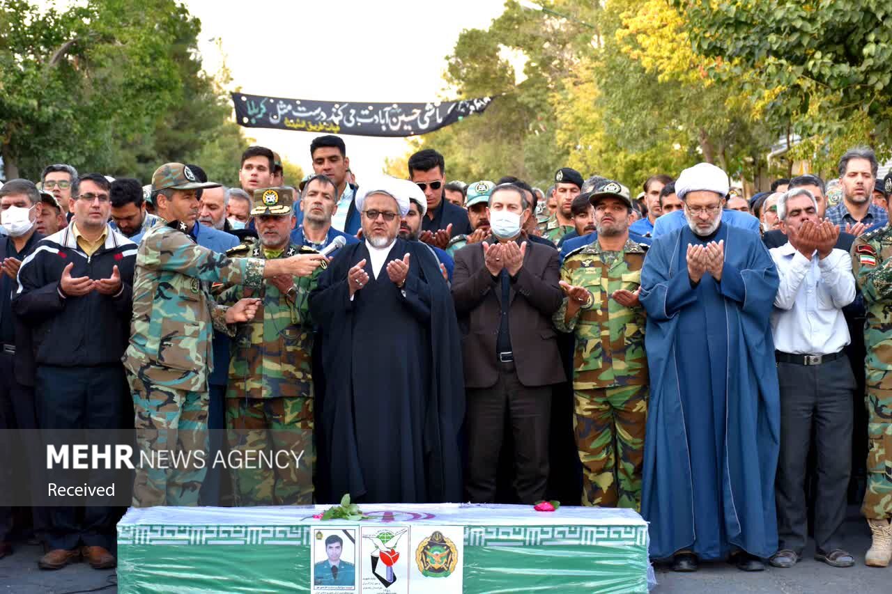 عکس/ تشییع پیکر شهید «مسلم جاویدی‌مهر» شهید مدافع امنیت در قوچان