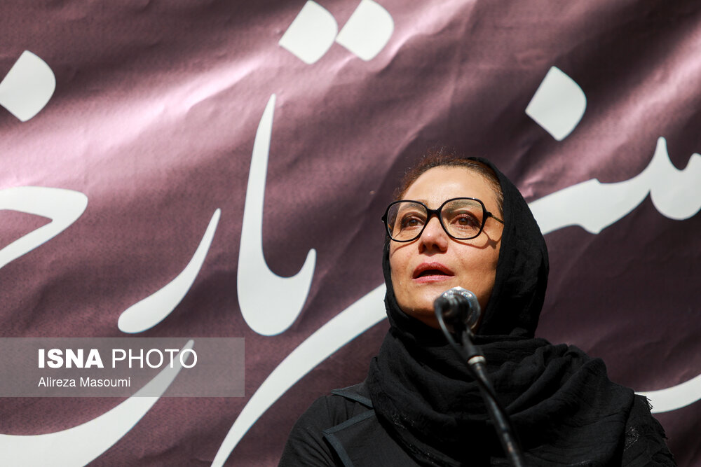 عکس/ چهره ها در مراسم خاکسپاری امین تارخ