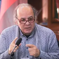 استاد دانشگاه تهران: آزادی و عدالت هرگز حاصل خشونت نبوده است