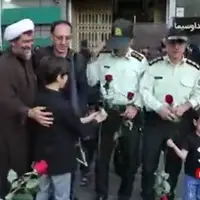 تشکر مردم از پلیس در جریان راهپیمایی دیروز تهران