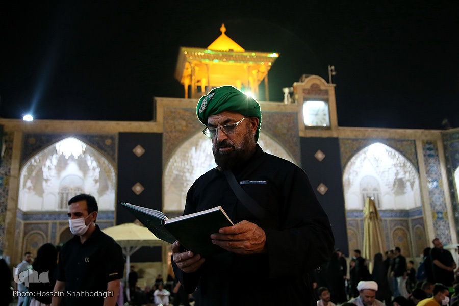 عکس/ شام شهادت امام رضا(ع) در آستان بانوی کرامت