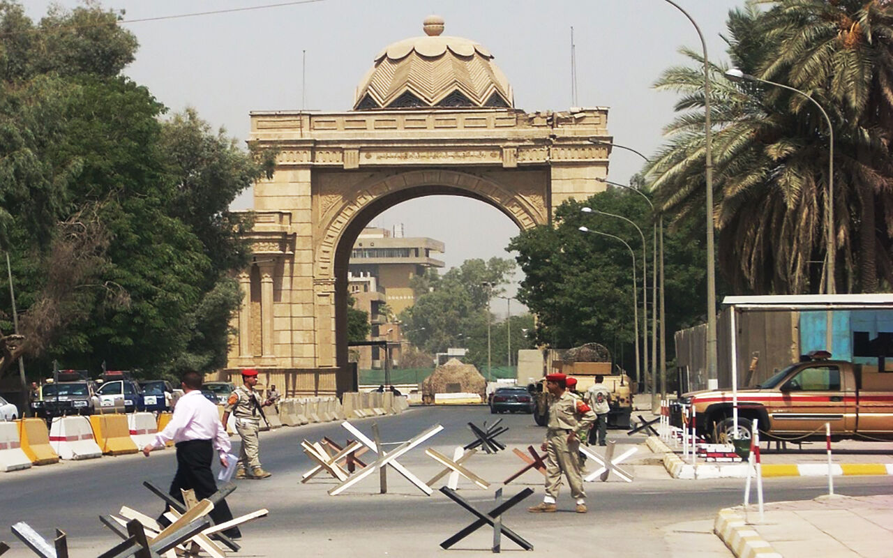 آژیر خطر در سفارت آمریکا در بغداد به صدا درآمد / سرنگونی یک پهپاد در منطقه سبز بغداد