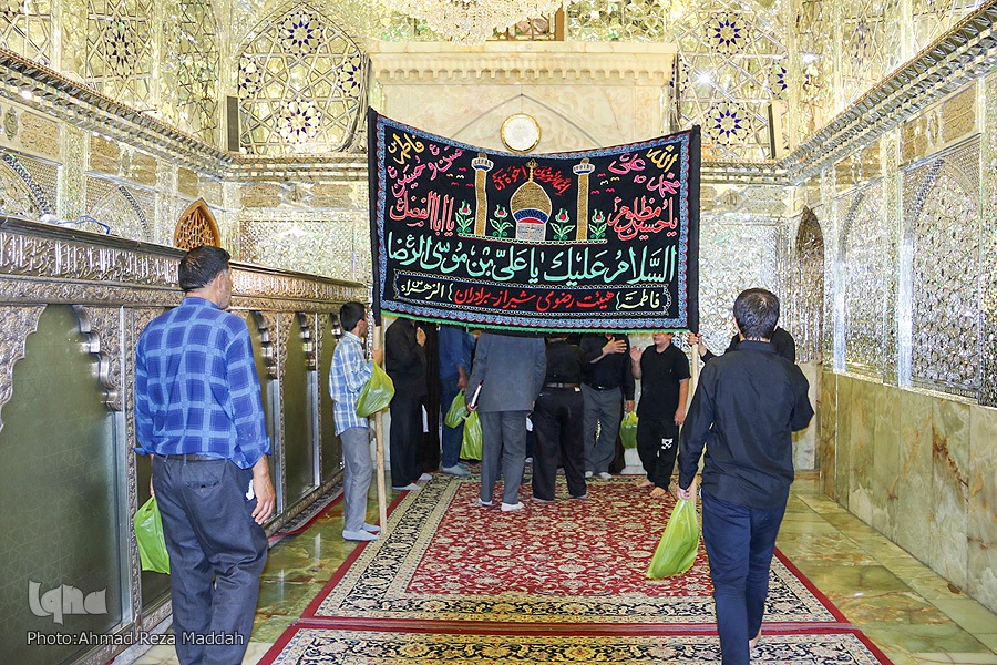 عزاداری روز شهادت حضرت امام رضا(ع) در حرم شاهچراغ(ع)