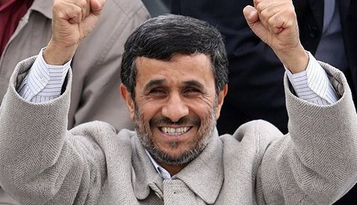 حنایت دیگر رنگی ندارد آقای احمدی نژاد!