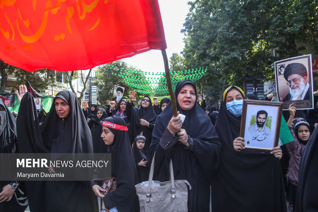 عکس/ تجمع دختران سوگوار امام مهربانی در بجنورد