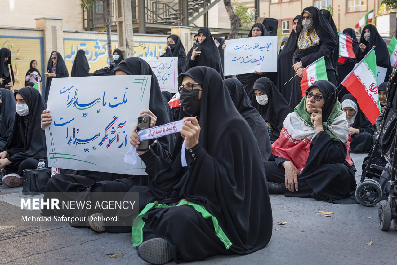 عکس/ اجتماع بزرگ بانوان استان چهارمحال و بختیاری