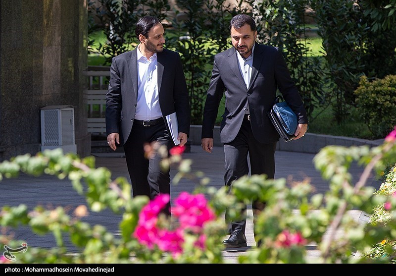 پرسش خبرنگاران از اعضای هیئت دولت