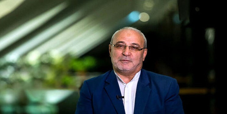 عضو کمیسیون قضایی مجلس: مدعیالعموم باید علی کریمی را محاکمه کند
