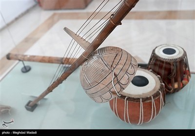 نمایشگاه سفرنامه موسیقیایی برادران امیدوار