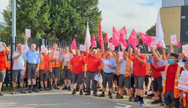 کارکنان شرکت پست انگلیس ۱۹ روز اعتصاب می‌کنند