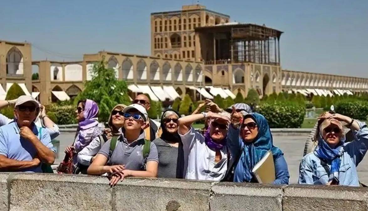 لغو سفر گردشگران خارجی به ایران به خاطر حوادث اخیر