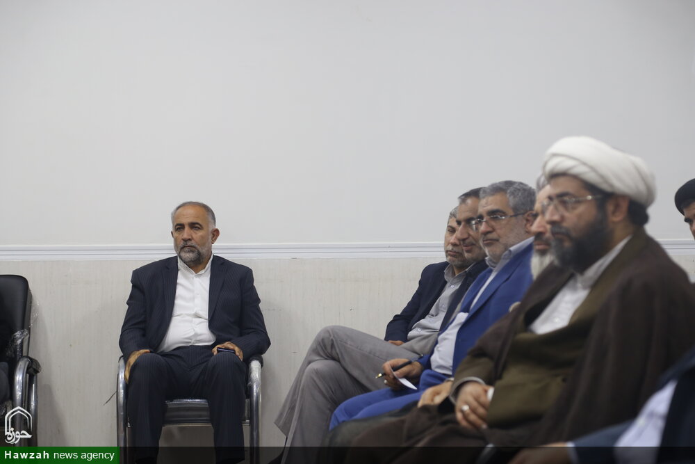 دیدار مسئولان استان خوزستان با آیت‌الله اعرافی