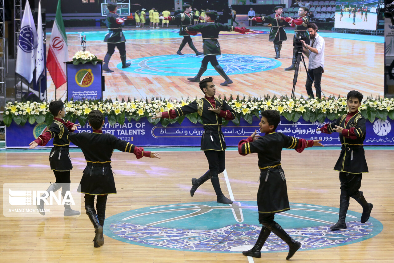 عکس/ حاشیه ها در افتتاحیه المپیاد استعدادهای برتر ورزشی
