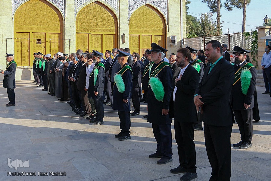 آیین تعویض پرچم آستان حضرت سیدعلاءالدین حسین(ع)‎‎