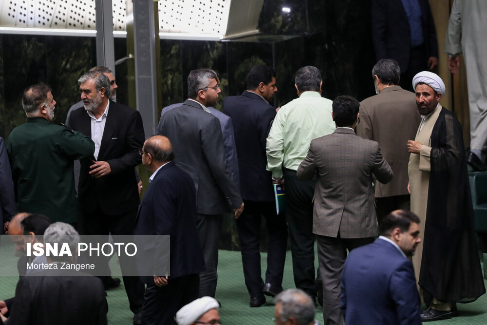 عکس/ حاشیه های امروز مجلس شورای اسلامی