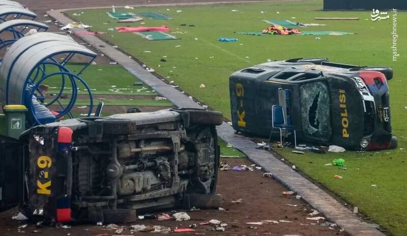 عکس/ درگیری فاجعه بار پس از مسابقه فوتبال در اندونزی