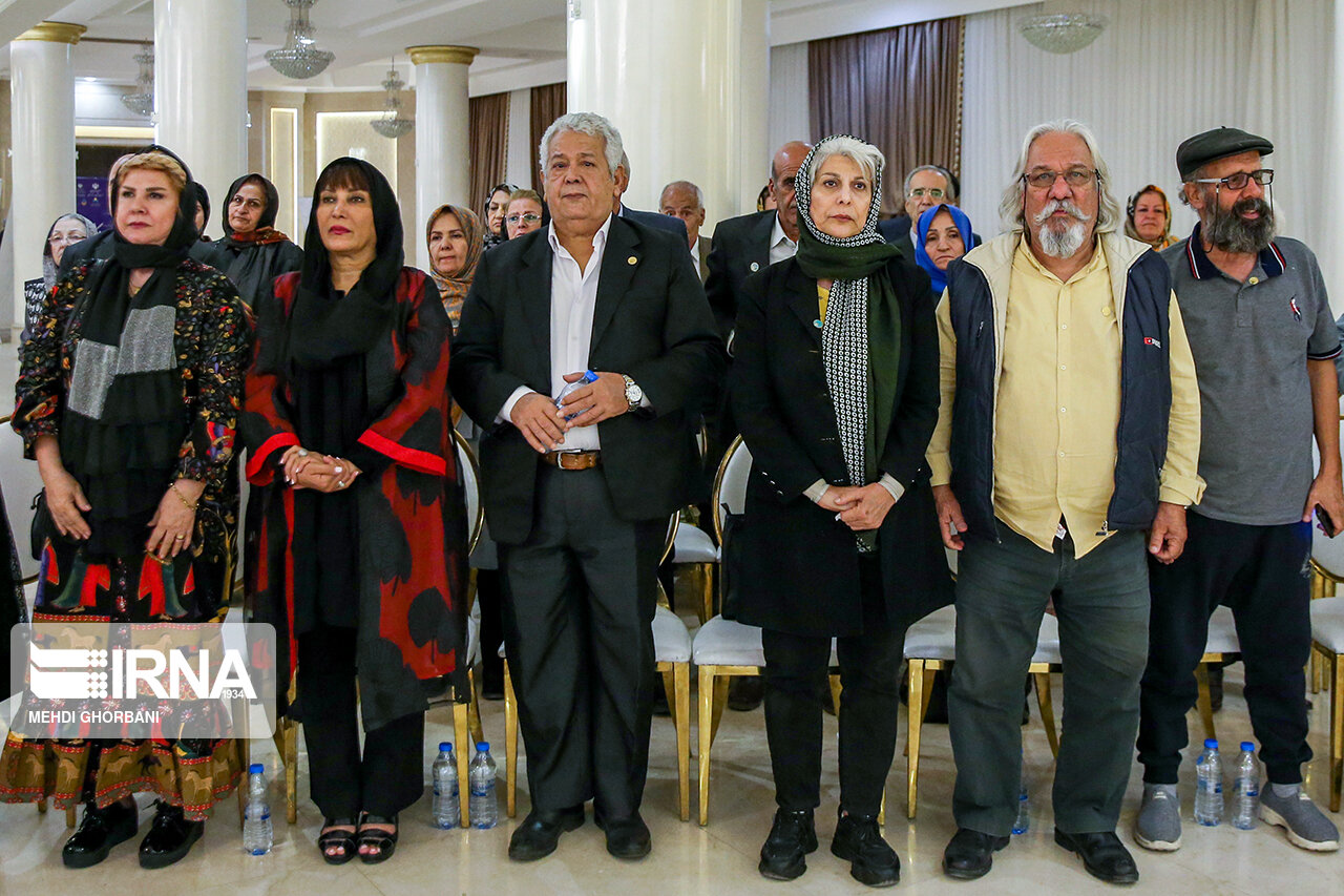 عکس/ همایش هنرمندان پیشکسوت در مشهد با حضور وزیر ارشاد 