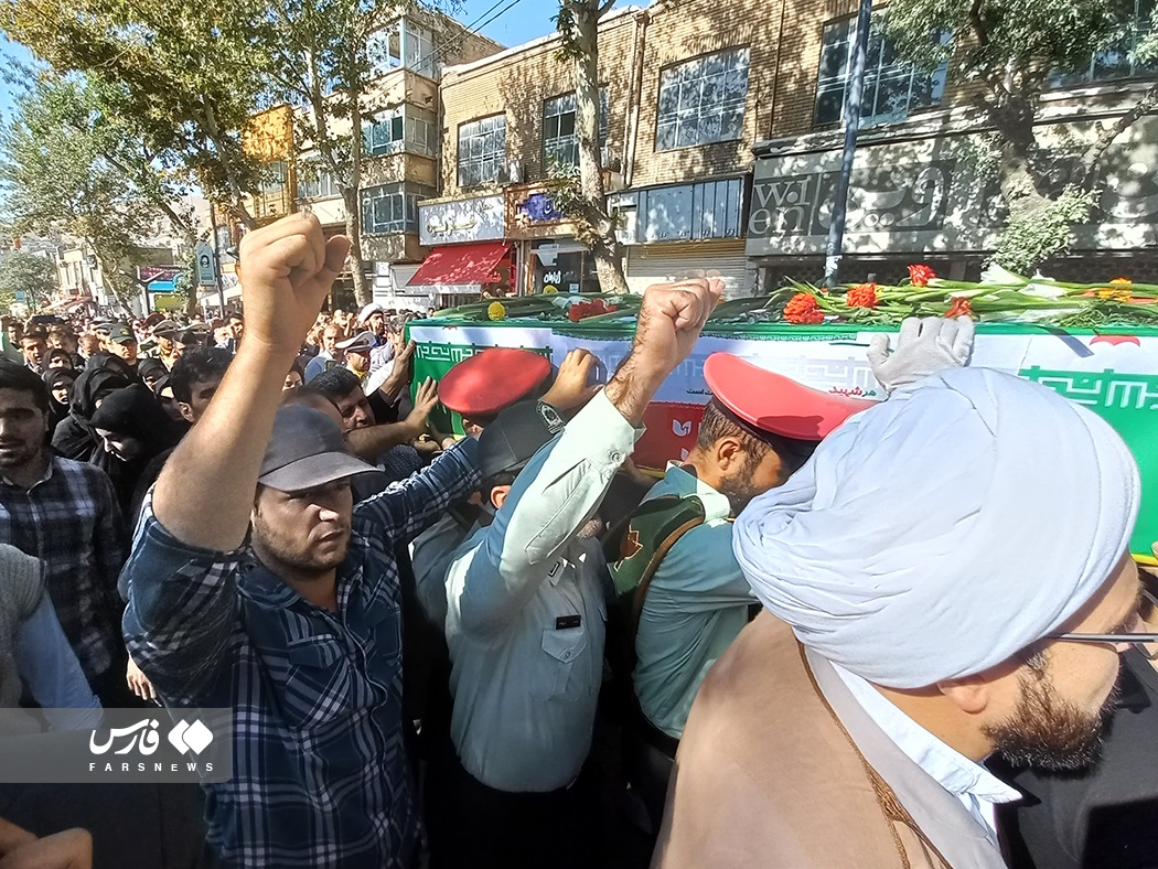 تشییع پیکر مطهر شهیدعبداللهی در سنندج