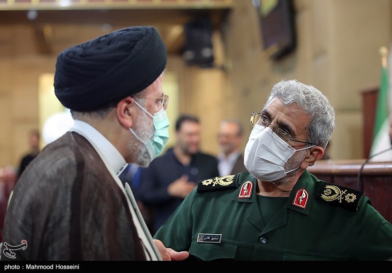 عکس/ گفتگوی سردار قاآنی با رئیسی در افتتاحیه مجمع تشخیص مصلحت نظام