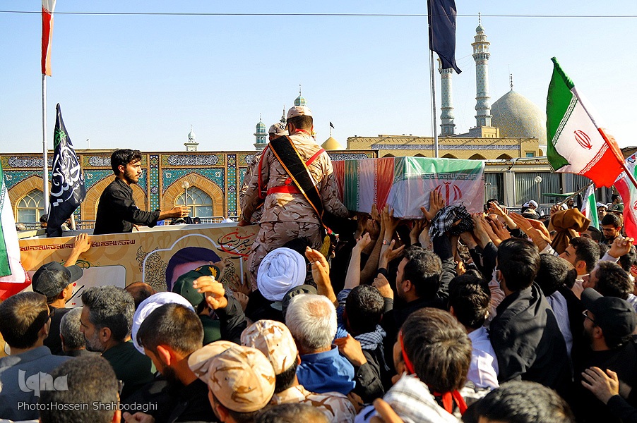 عکس/ تشییع باشکوه پیکر "شهید زاهدلویی" مدافع امنیت در قم