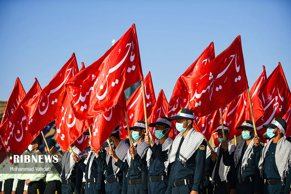 عکس/ برگزاری صبحگاه مشترک عهد سربازی در مسجد مقدس جمکران