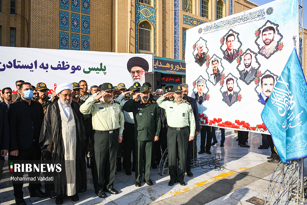 عکس/ برگزاری صبحگاه مشترک عهد سربازی در مسجد مقدس جمکران