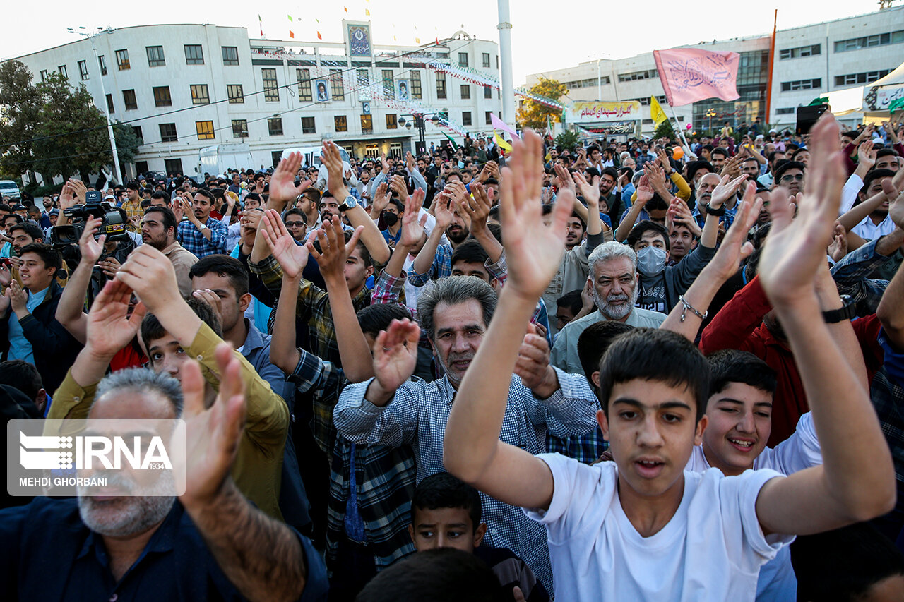 عکس/ اجتماع مردمی بیعت با امام زمان (عج) مشهد