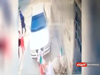 ویدئویی جالب از بوسیدن پرچم توسط دانش آموزان مدرسه ای