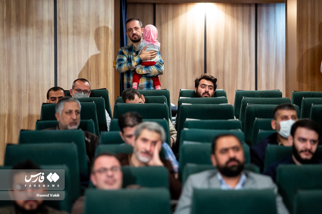 رونمایی از کتاب خاطرات مهدی سلحشور از دفاع مقدس 
