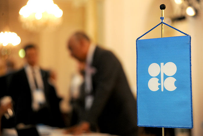 کاهش بیش از ۶ دلاری قیمت سبد نفتی اوپک
