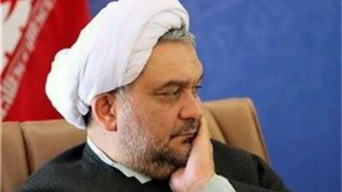 عباس امیری‌فر: خود دولت با کارهایش دارد مردم را مأیوس می‌کند