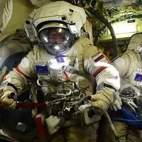 لغو راهپیمایی فضایی به دلیل نقص فنی در لباس فضانوردان
