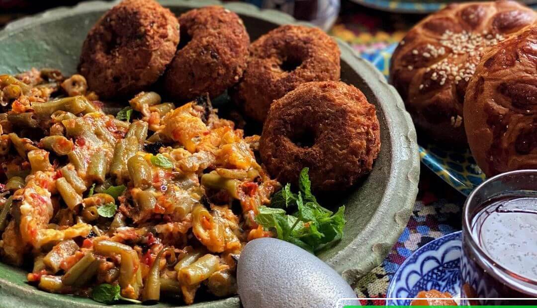 طرز تهیه گل در چمن گیلانی؛ ساده و فوری