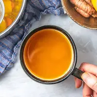 ۱۰ نوشیدنی معجزه‌آسا برای درمان سرماخوردگی
