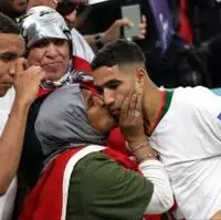 جام‌جهانی/ عاشقانه ستاره مراکش پس از پیروزی بزرگ