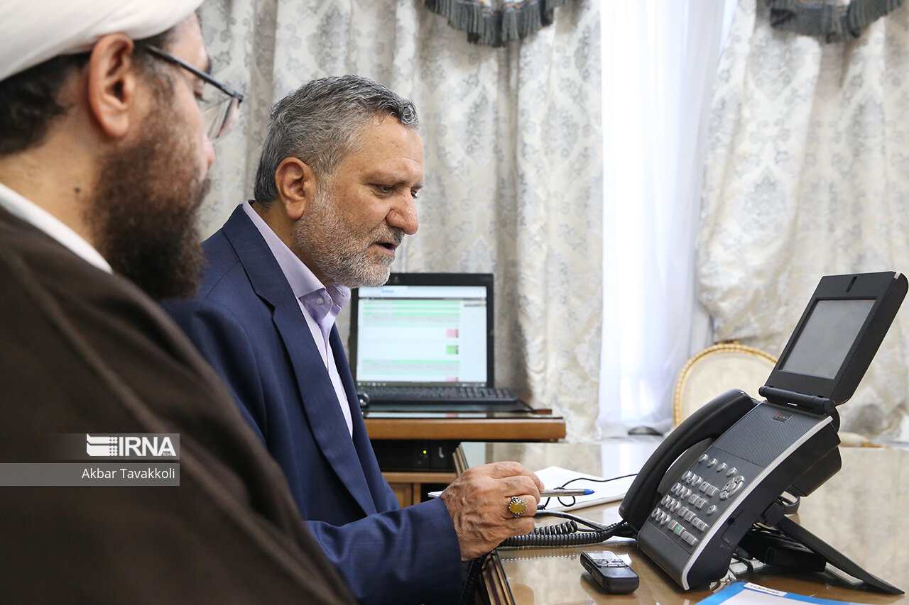 پاسخگویی مستقیم وزیر کار به مردم