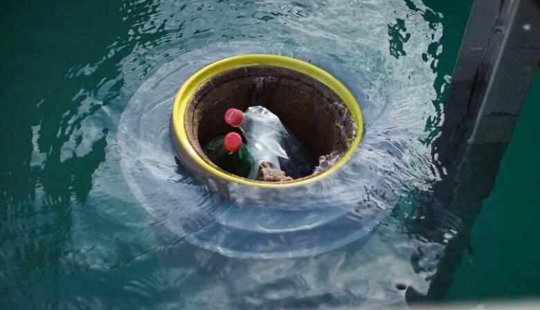 جمع آوری زباله های دریایی به کمک سطل هوشمند شناور