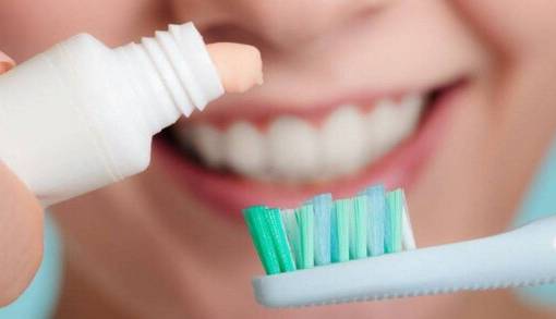 عادت‌هایی که دندان شما را نابود می‌کند