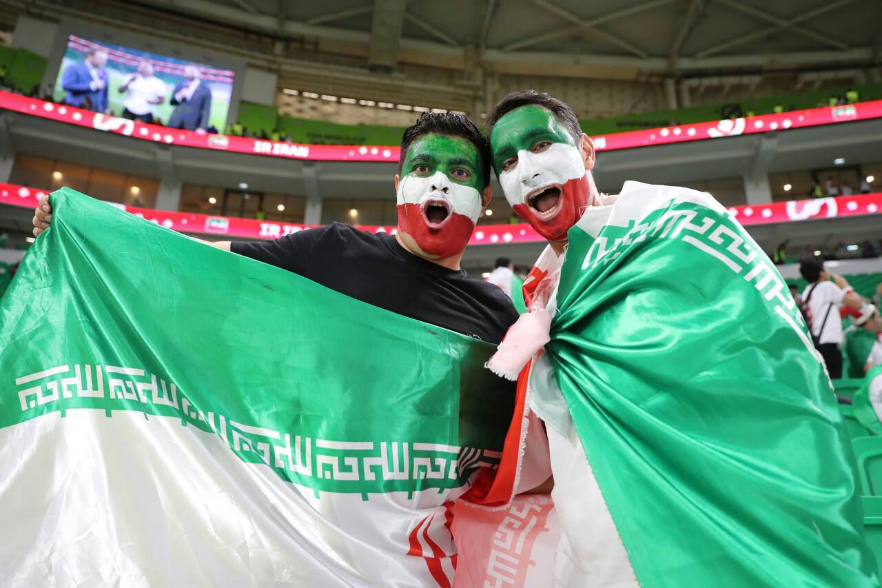 عکس/ شور و هیجان هواداران ایران در ورزشگاه الثمامه قطر