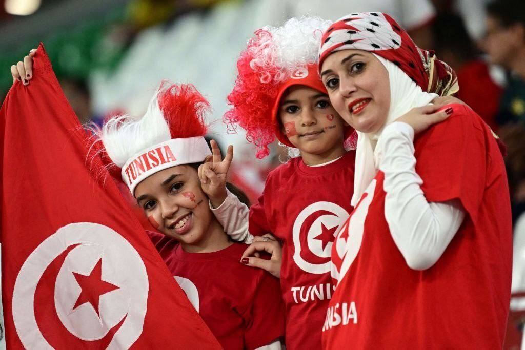 عکس/ اوج شور و اشتیاق در بین هواداران فرانسه و تونس