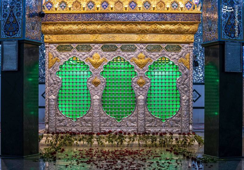 عکس/ گلباران ضریح حضرت عباس(ع) در روز ولادت خواهرشان