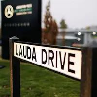 نام‌گذاری جاده‌ای در مرسدس به نام لائودا