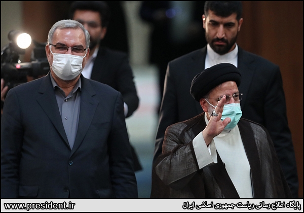 عکس/ حاشیه های مراسم بزرگداشت روز پرستار با حضور رئیس جمهور 