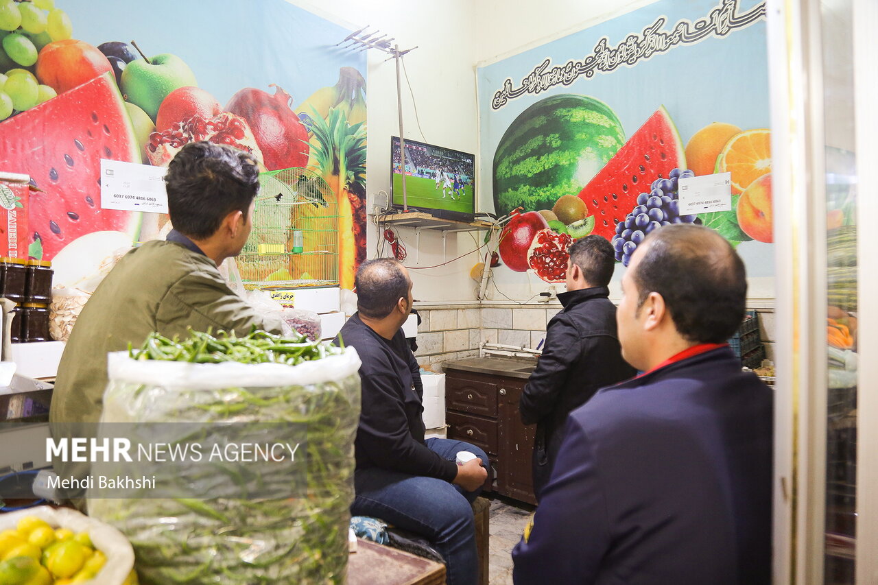 تماشای بازی تیم ایران و آمریکا در قم