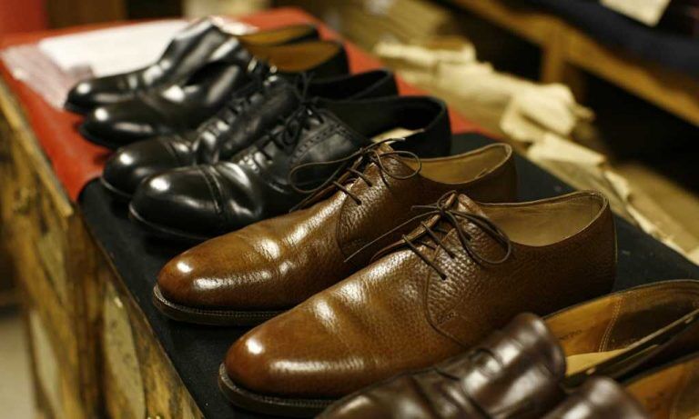 عمده کفش صادراتی ایران در قم تولید میشود