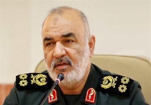 روایت فرمانده سپاه درباره عصبانیت آمریکاییها از رهبر انقلاب و ایران