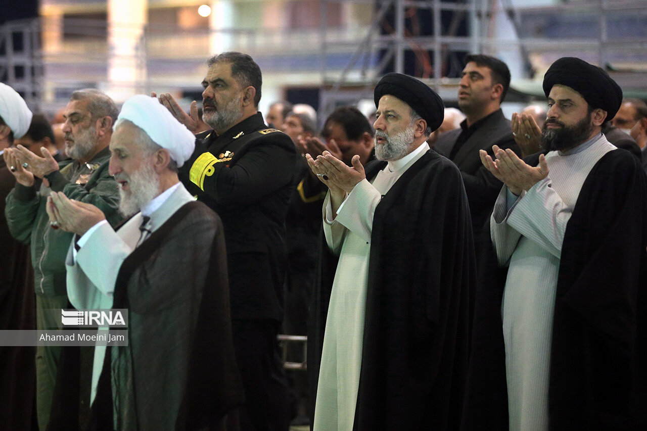 حضور رئیس جمهور در نماز جمعه تهران 