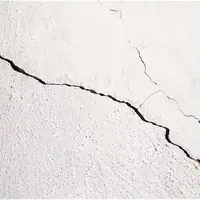 ترک‌خوردگی جزئی دیوار منازل در «دشتک» بر اثر زمین‌لرزه